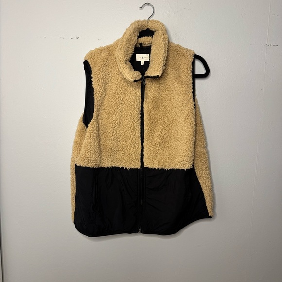 Lou & Grey Jackets & Blazers - Lou & Grey Tan and Black Teddy vest